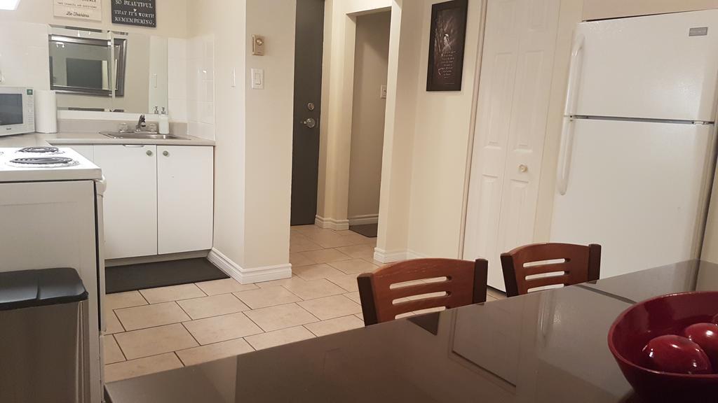 Three-Bedroom Apartment Sweet #6 By Amazing Property Rentals Gatineau Ngoại thất bức ảnh